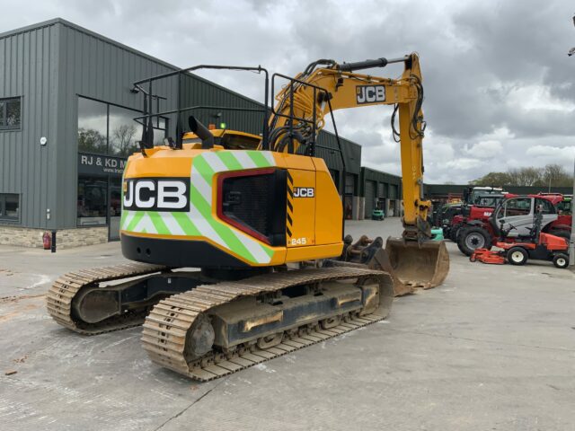 JCB 245XRL Digger (ST22805)