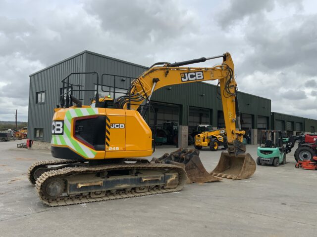 JCB 245XRL Digger (ST22805)