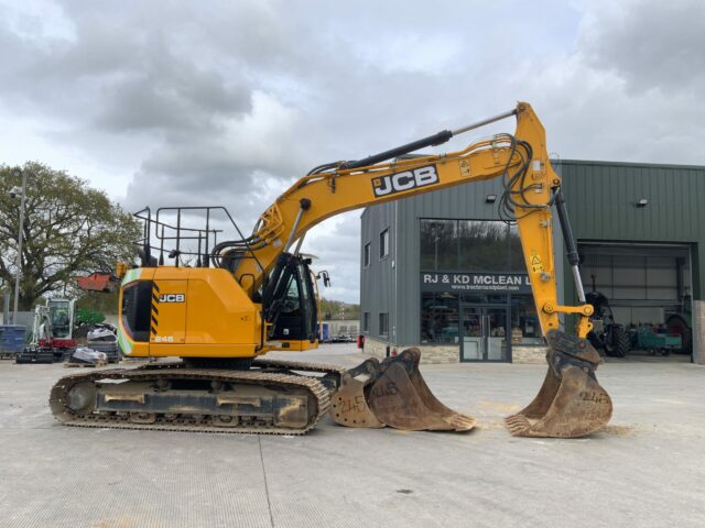 JCB 245XRL Digger (ST22805)
