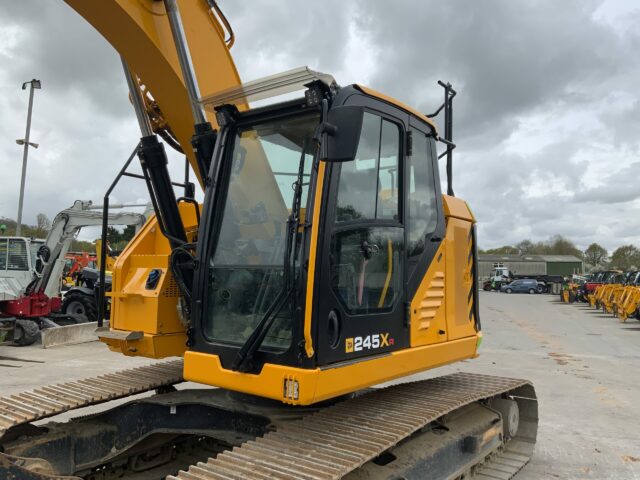 JCB 245XRL Digger (ST22805)