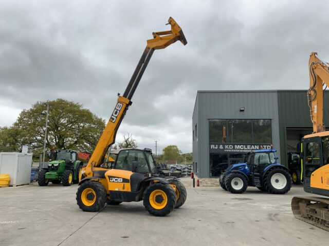 JCB 541-70 Agri Super Telehandler (ST22777)