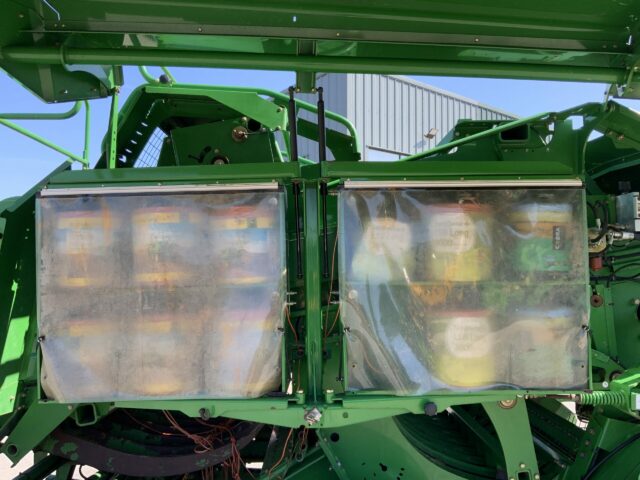 John Deere 1424H Baler (ST23218)