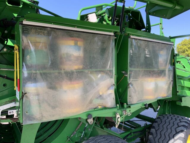 John Deere 1424H Baler (ST23218)