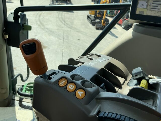 John Deere 6170R Tactor (ST21427)