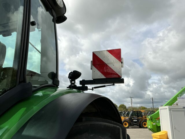 John Deere 6215R Premium Edition Tractor (ST22704)