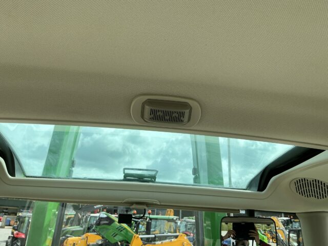 John Deere 6215R Premium Edition Tractor (ST22704)