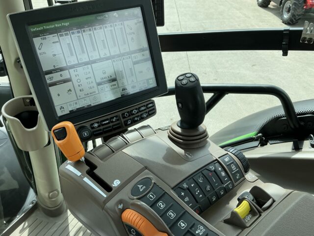 John Deere 6215R Premium Edition Tractor (ST22704)