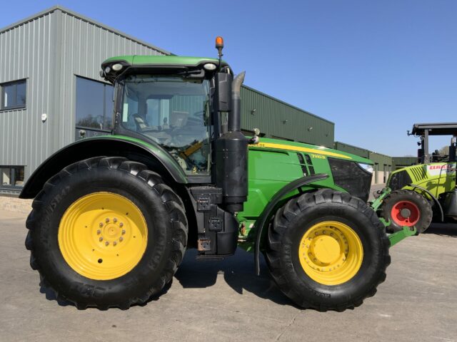 John Deere 7310R Tractor (ST22840)