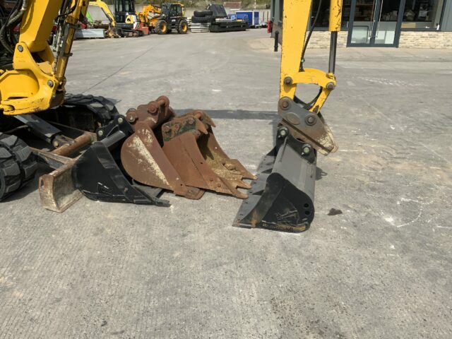 Komatsu PC55MR-3 Digger (ST22563)