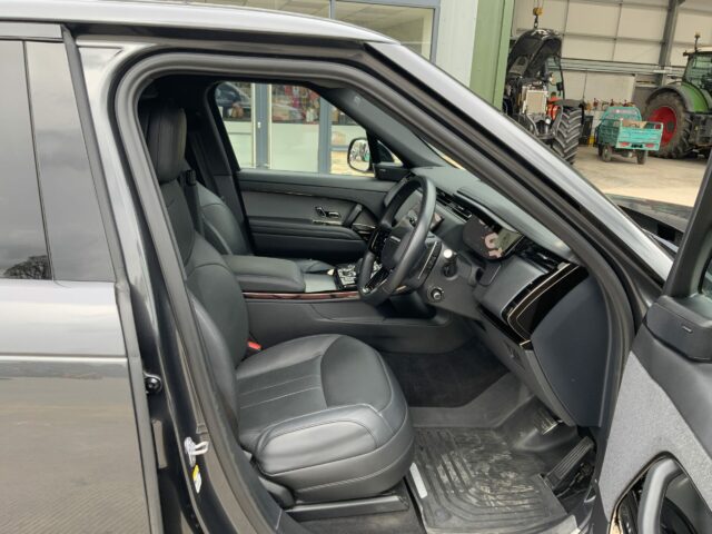 Land Rover Range Rover Sport 3.0 D300 Dynamic SE (ST16188)