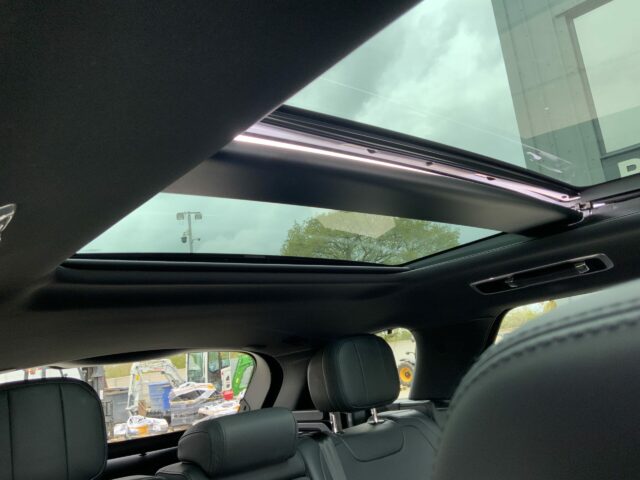 Land Rover Range Rover Sport 3.0 D300 Dynamic SE (ST16188)