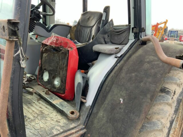 Massey Ferguson 6465 Dyna 6 Tractor (ST22676)