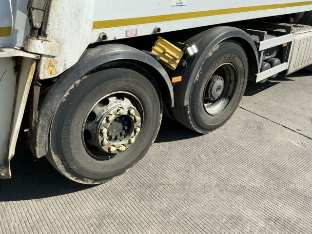 Mercedes 2630 Econic Bin Lorry (ST22868)