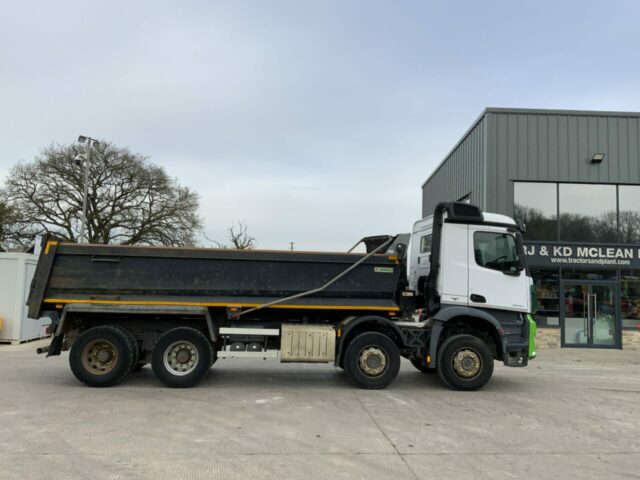 Mercedes 3240 Arocs 8x4 Tipper (ST22557)