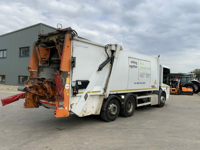 Mercedes Econic 2630 Refuse Truck (ST22884)