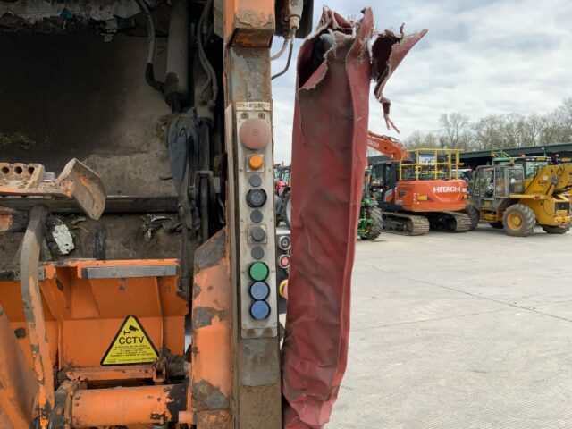 Mercedes Econic 2630 Refuse Truck (ST22884)