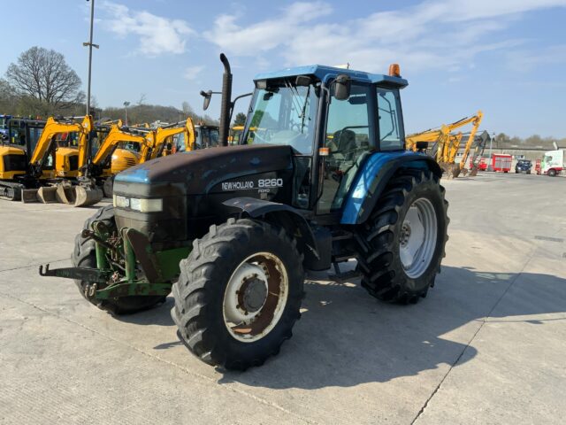 New Holland 8260 Tractor (ST22958)