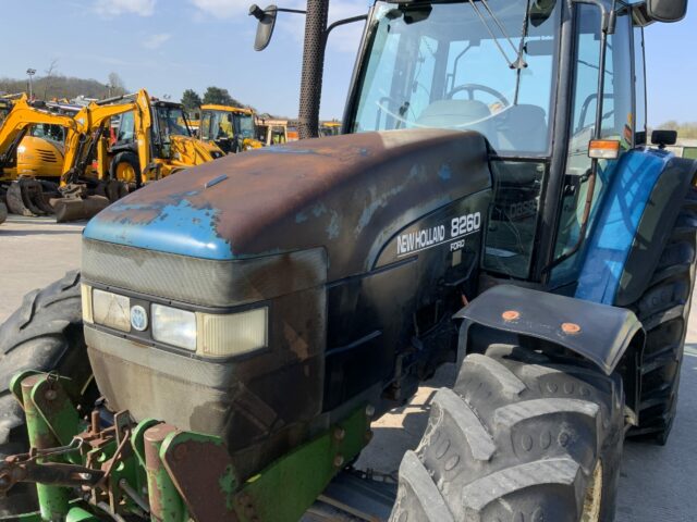New Holland 8260 Tractor (ST22958)