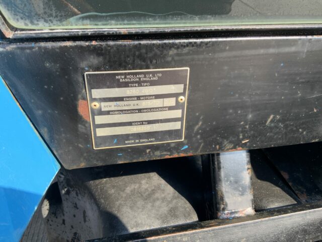 New Holland 8260 Tractor (ST22958)