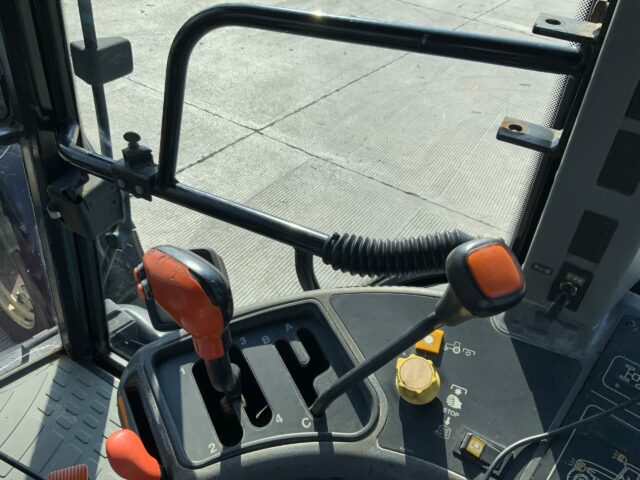 New Holland 8260 Tractor (ST22958)