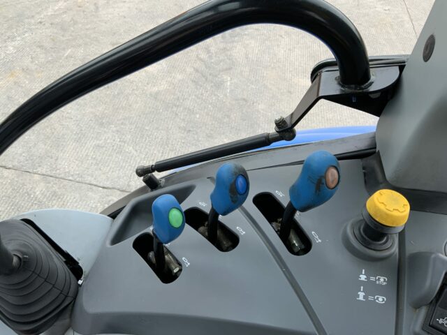 New Holland T5.105 Tractor (ST22662)