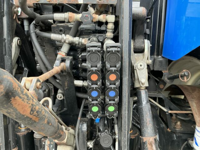 New Holland T7.210 Tractor (ST22512)