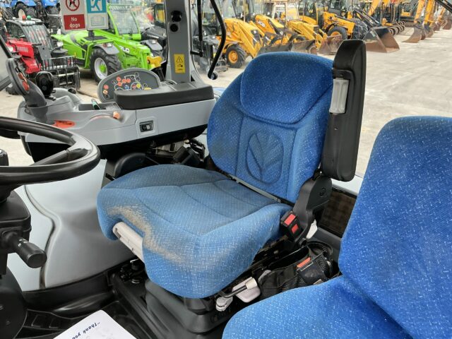 New Holland T7.210 Tractor (ST22512)
