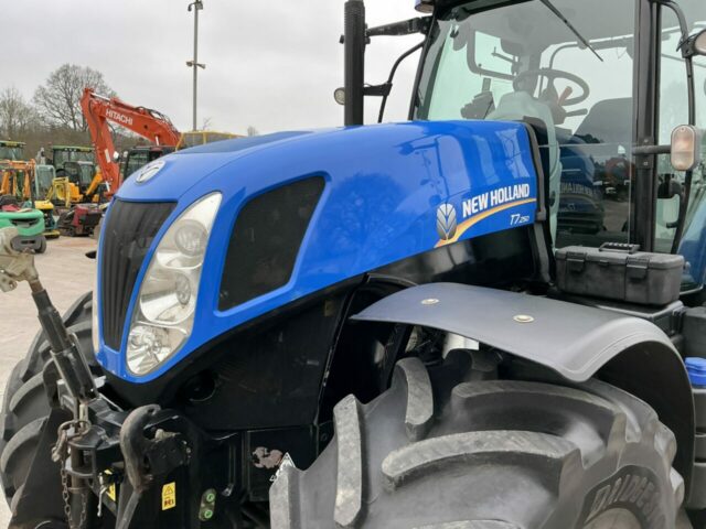 New Holland T7.250 Tractor (ST22810)