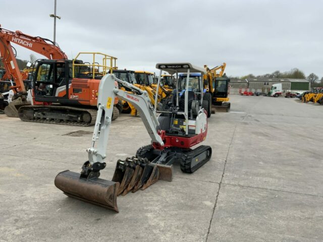 Takeuchi TB216 Digger (ST22941)
