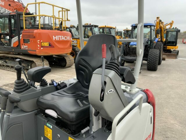 Takeuchi TB216 Digger (ST22941)