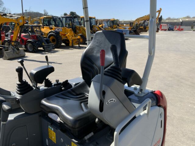 Takeuchi TB216 Digger (ST22989)
