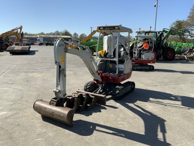 Takeuchi TB216 Digger (ST23038)