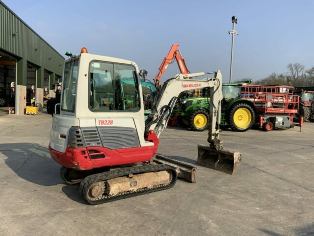 Takeuchi TB228 Digger (ST22821)