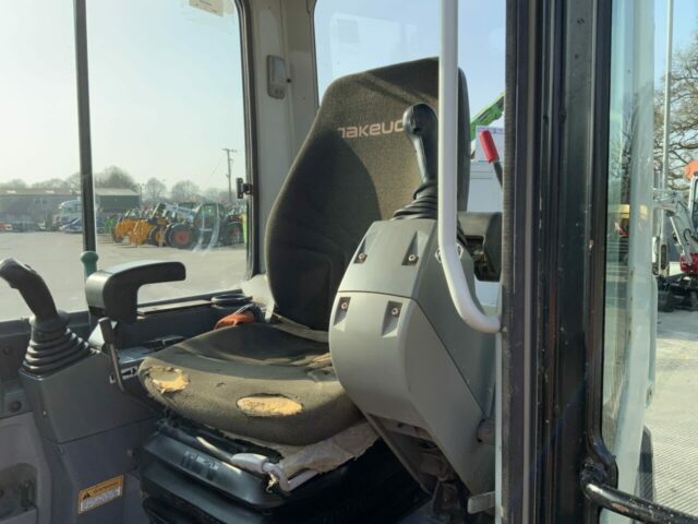 Takeuchi TB228 Digger (ST22821)
