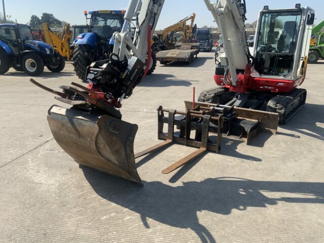 Takeuchi TB370 Complete With Rototilt Rotator (ST22841)