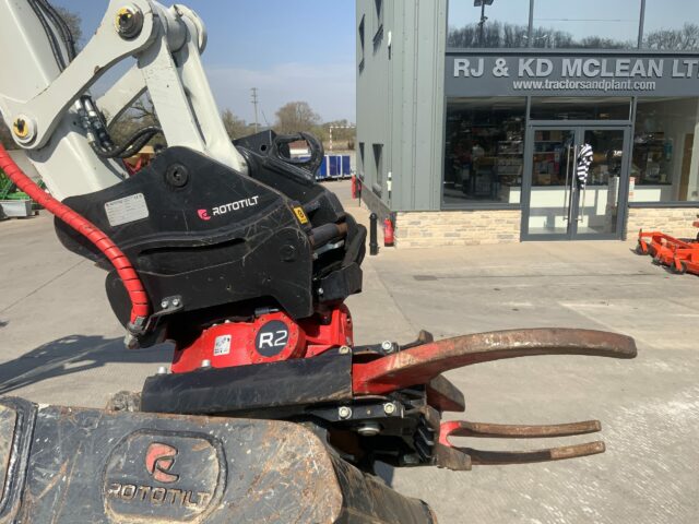 Takeuchi TB370 Complete With Rototilt Rotator (ST22841)