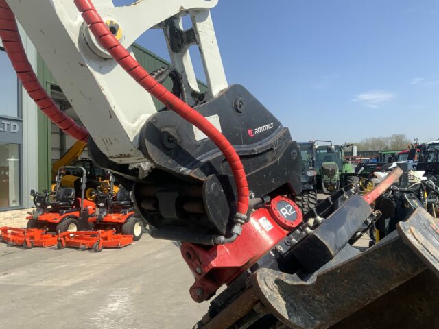 Takeuchi TB370 Complete With Rototilt Rotator (ST22841)