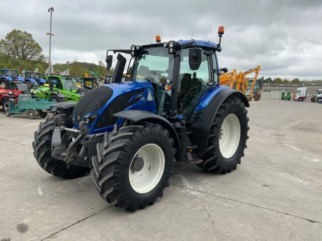 Valtra N174 Active Tractor (ST23159)
