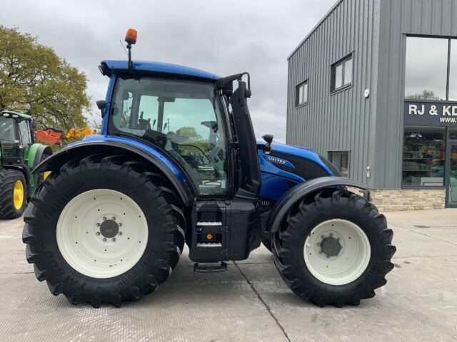 Valtra N174 Active Tractor (ST23159)