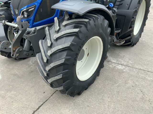 Valtra N174 Active Tractor (ST23159)