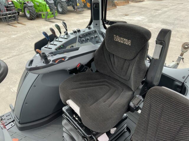 Valtra N174 Active Tractor (ST23159)
