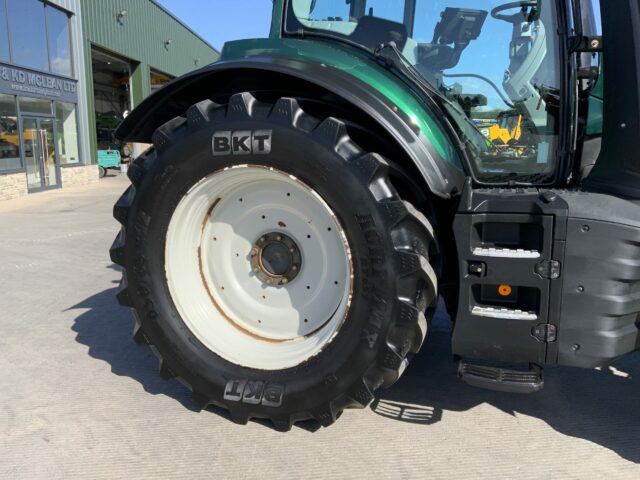 Valtra T214 Direct Tractor (ST22983)