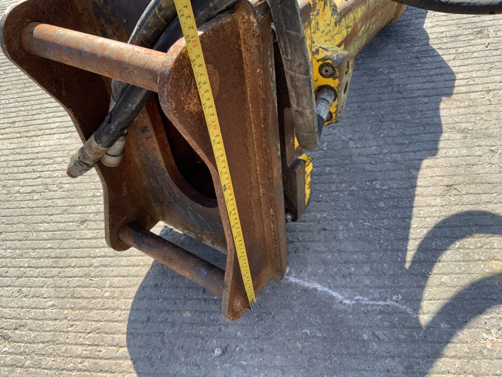 Atlas Copco SB302 Breaker