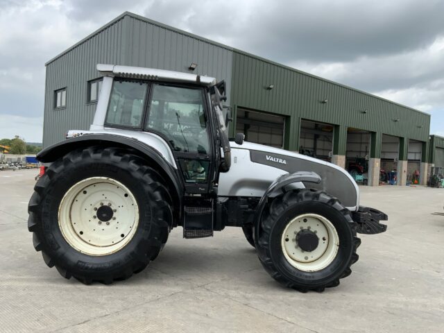 Valtra T160 Twin Track Reverse Drive Tractor (ST23284)