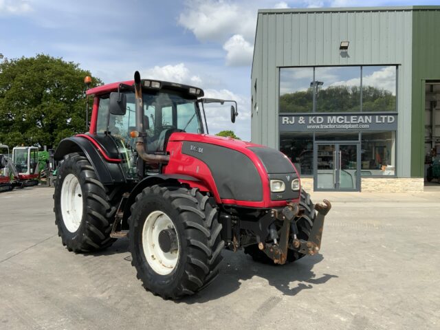 Valtra T151 Tractor (ST23220)