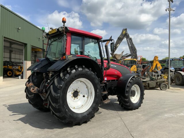 Valtra T151 Tractor (ST23220)
