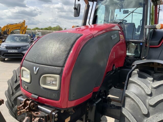 Valtra T151 Tractor (ST23220)