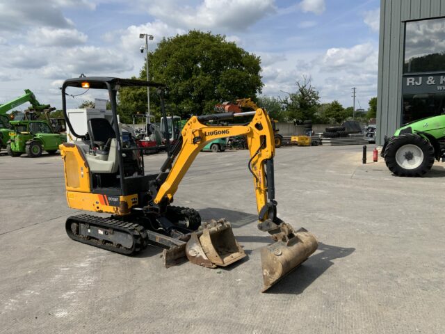 Liugong 9018F Digger (ST23215)