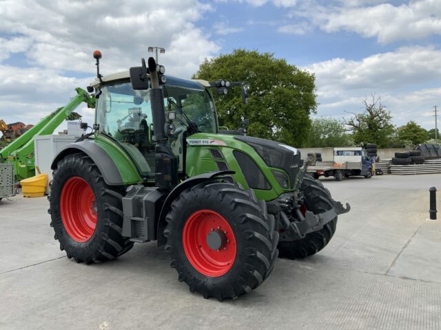 Fendt 516 Power Tractor (ST22632)