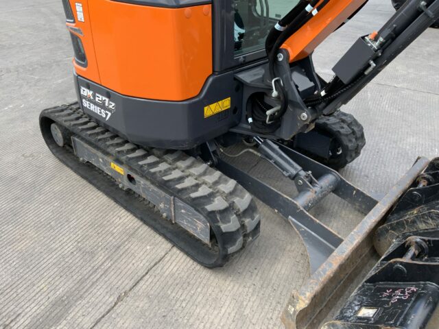 Doosan DX27Z-7 Digger (ST23341)